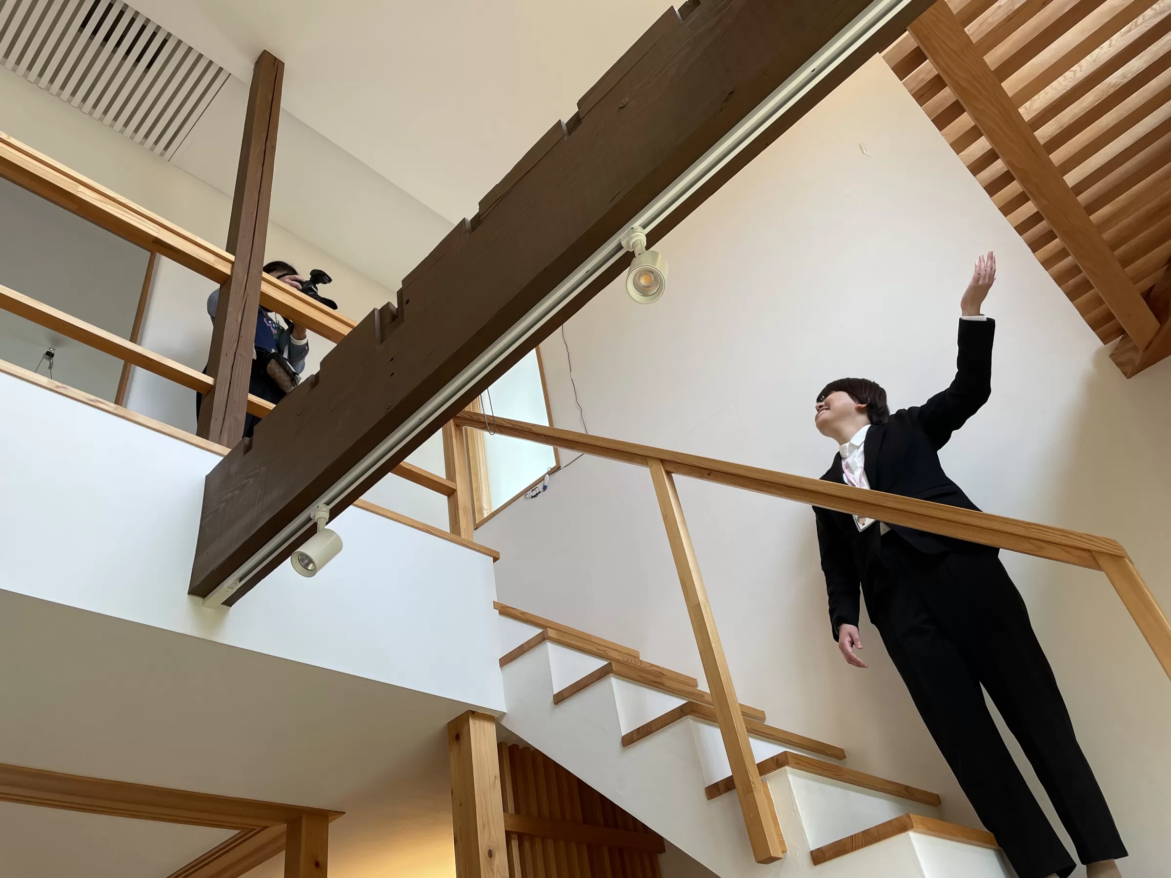 写真撮影中の小林さん