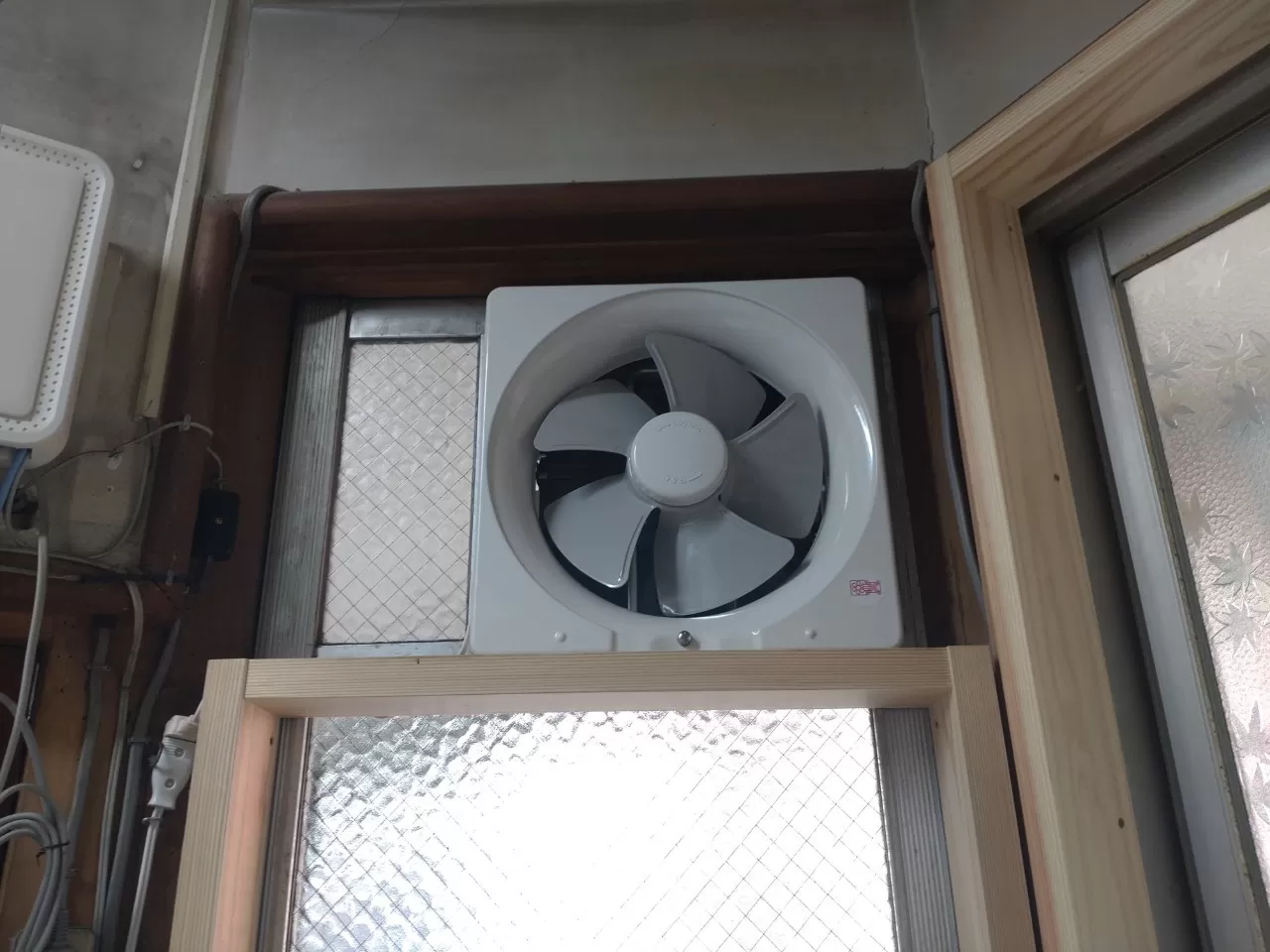 取替完了後の換気扇　　　　（ﾊﾟﾅｿﾆｯｸ製）