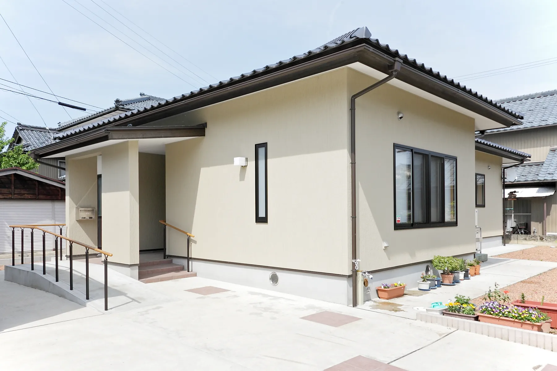 スロープのある玄関